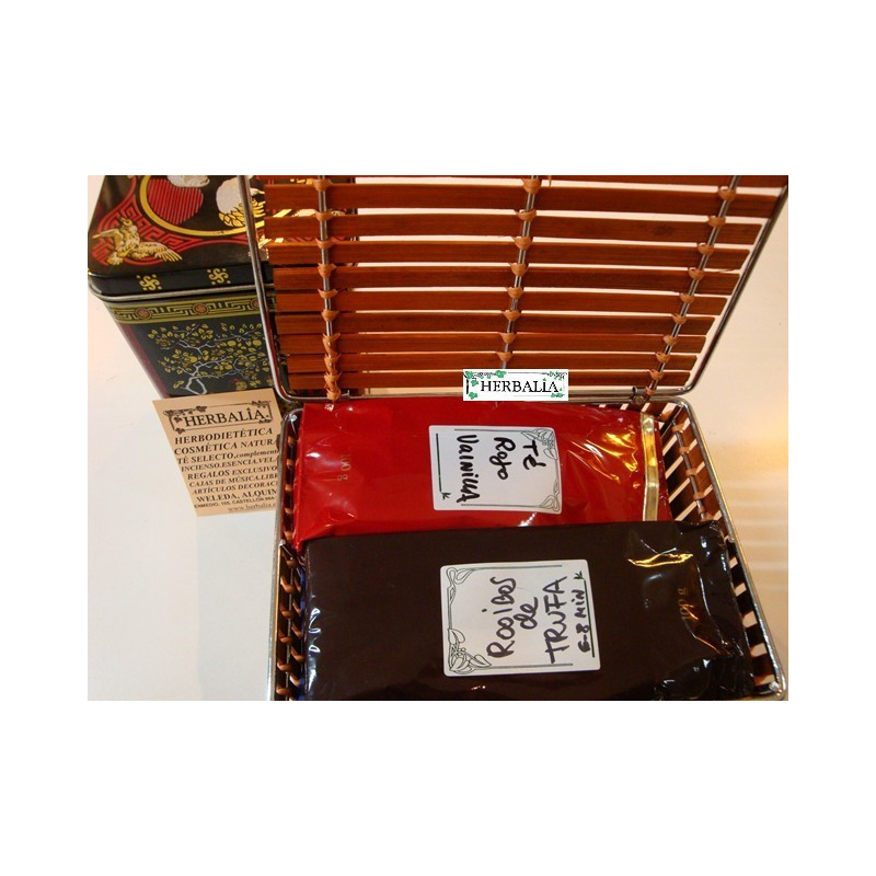 CAJA BAMBÚ PEQUEÑA Y 4 TÉS