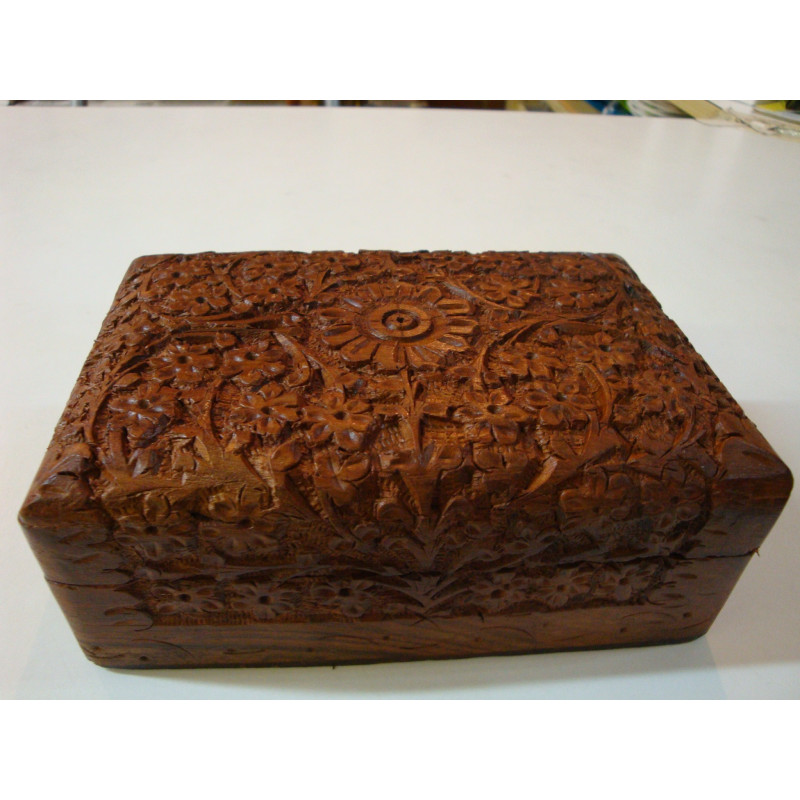 CAJA MADERA TALLADA MEDIANA